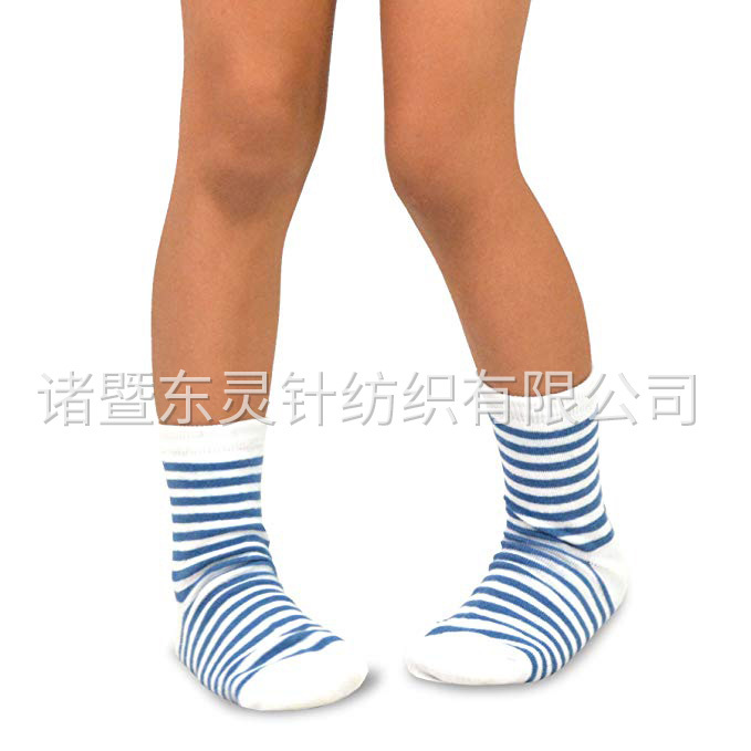 東(dōng)靈 男(nán)童基本款棉質水(shuǐ)手襪 6 雙裝