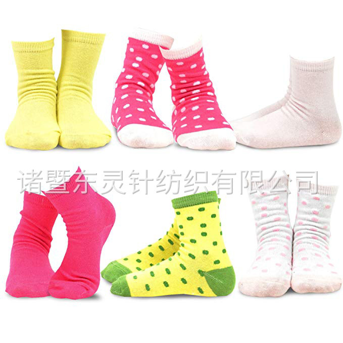 東(dōng)靈 女(nǚ)童時(shí)尚多(duō)色棉質圓領 18 件(jiàn)裝禮盒